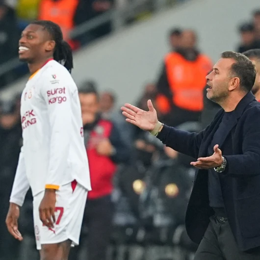 Okan Buruk, Leao İçin Kötü Haberi Verdi: Galatasaray'da Şok Sakatlık...