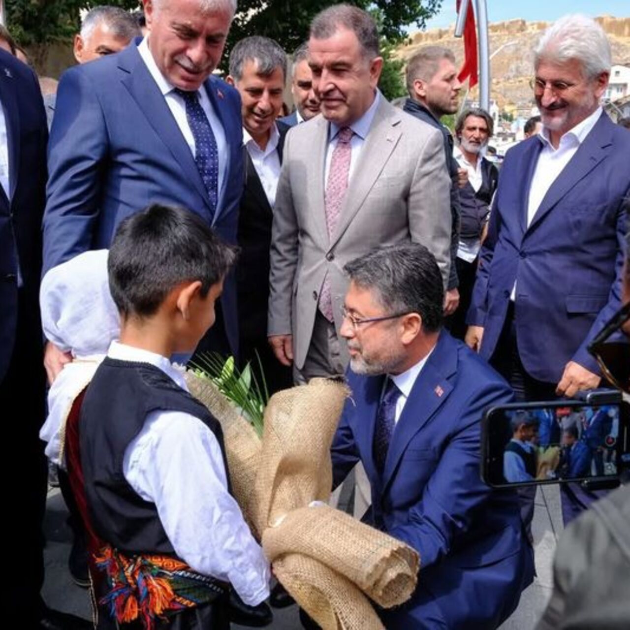 Bakan Yumaklı: Önümüzdeki hafta 6 ilde daha hayvan pazarlarını açacağız
