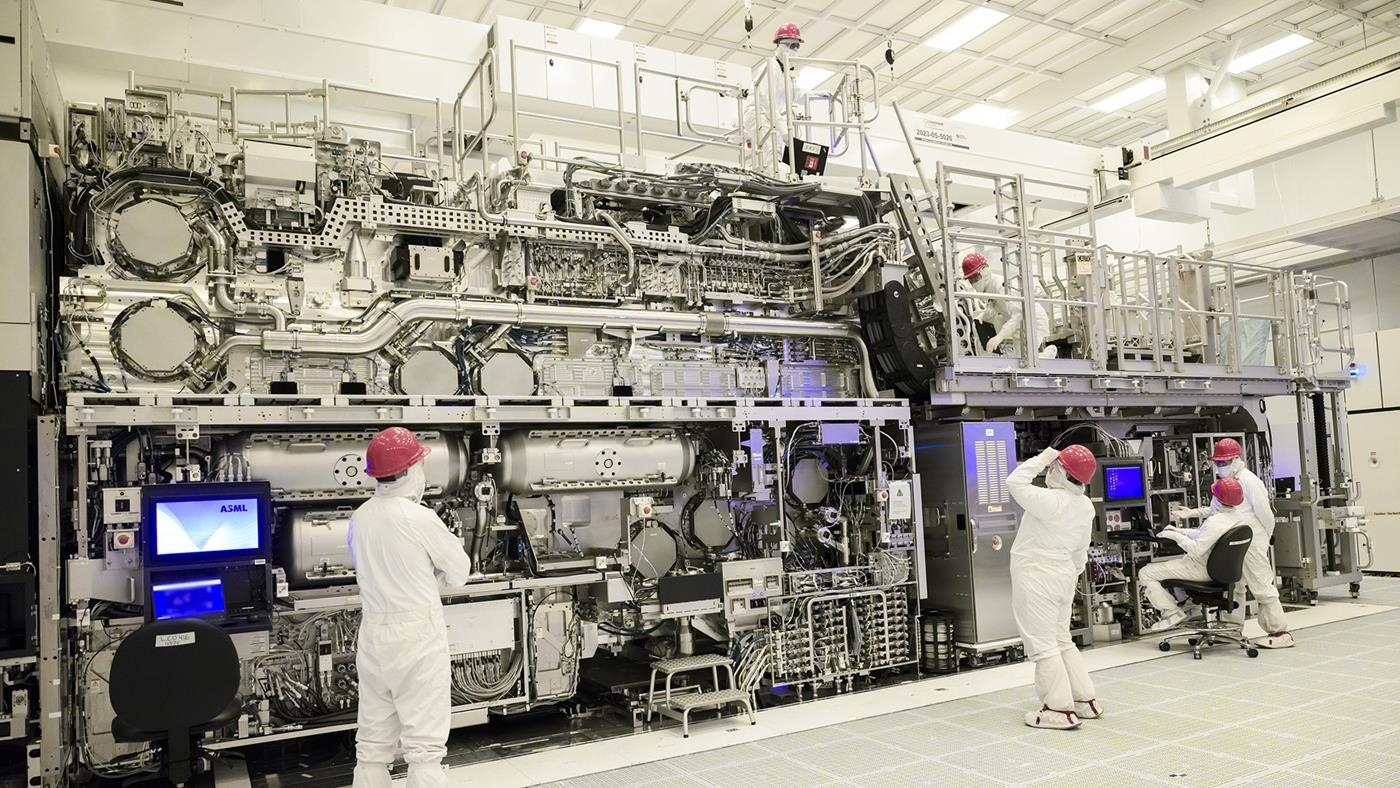 ASML'nin gelişmiş litografi makineleri gelecekte önemini yitirebilir