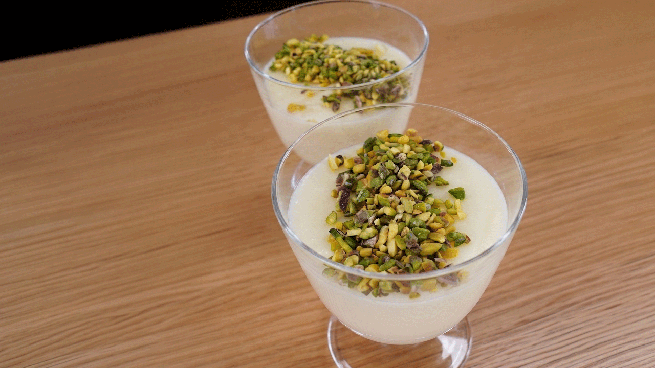 Glutensiz Damla Sakızlı Muhallebi Tarifi (Videolu)
