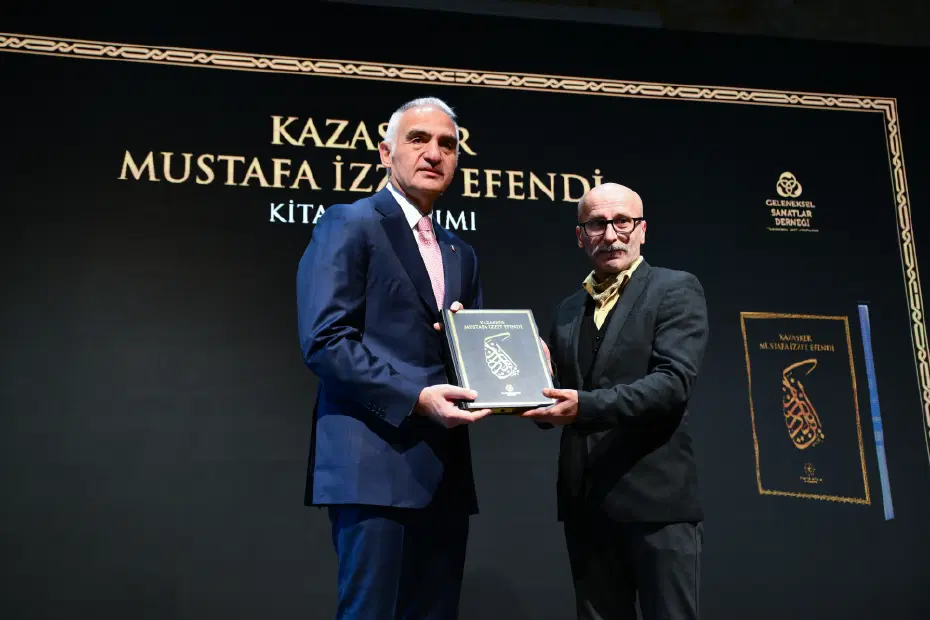 Ayasofya'nın Hattatı: Kazasker Mustafa İzzet Efendi'ye vefa