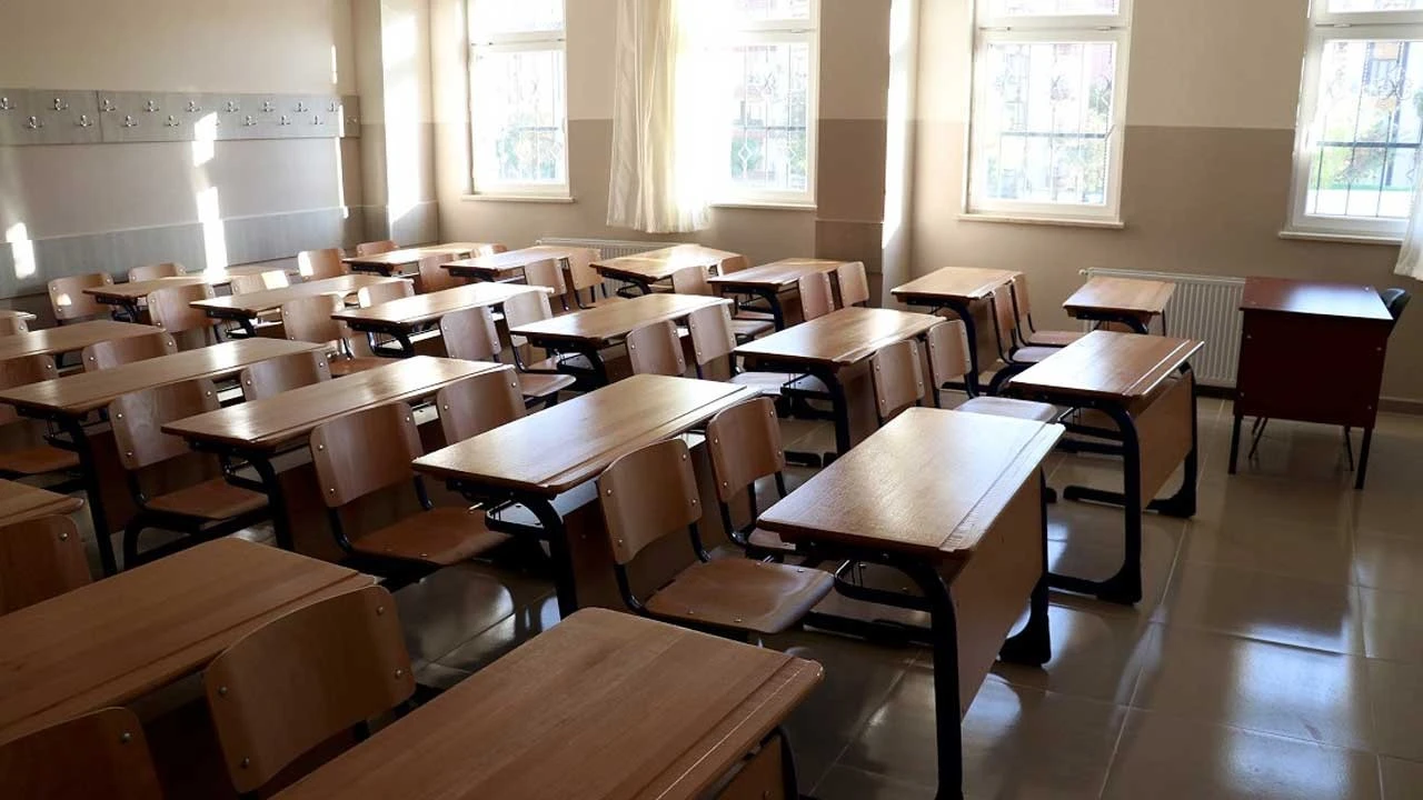 TÜRKONFED: Zorunlu eğitimi kısaltmak, uzun vadeli kalkınma hedefleriyle çelişiyor