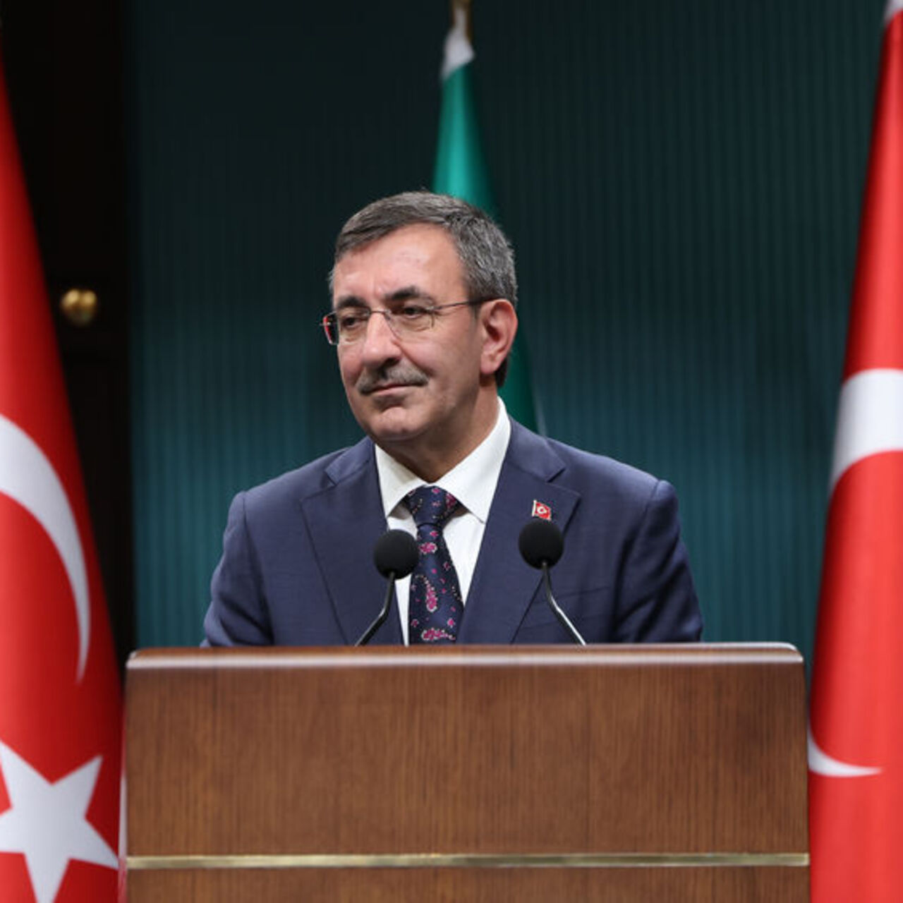Özel'e tepki: Milli iradeye saygısızlık