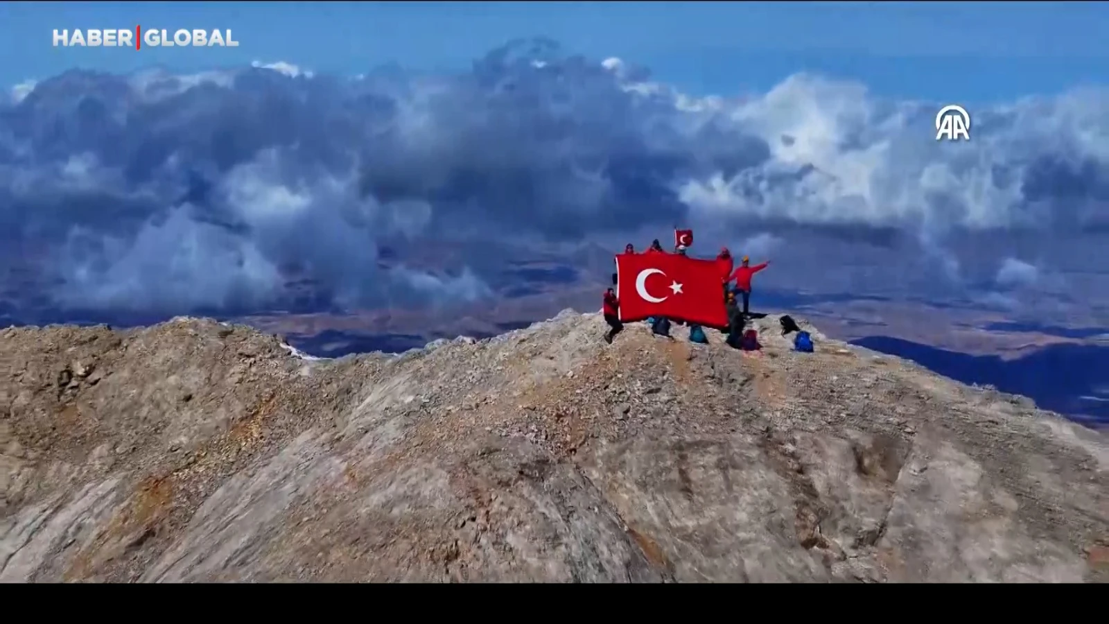 Emler Zirvesi’nde Cumhuriyet coşkusu