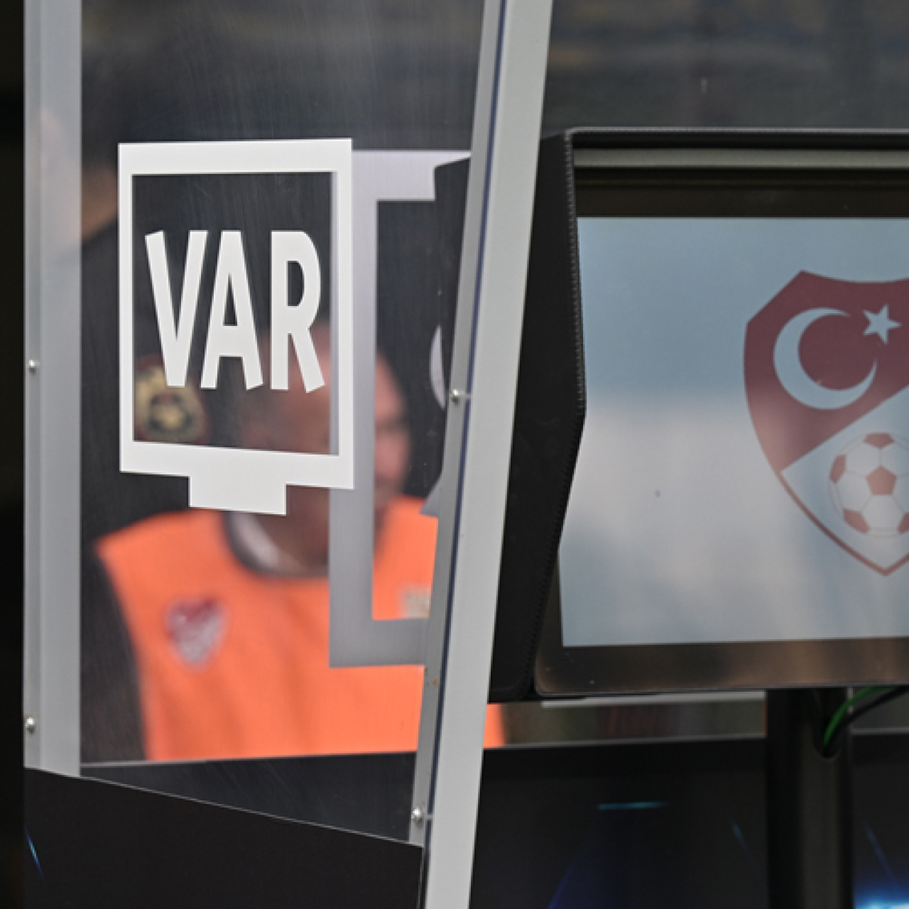Trabzonspor-Beşiktaş maçının VAR'ı belli oldu!