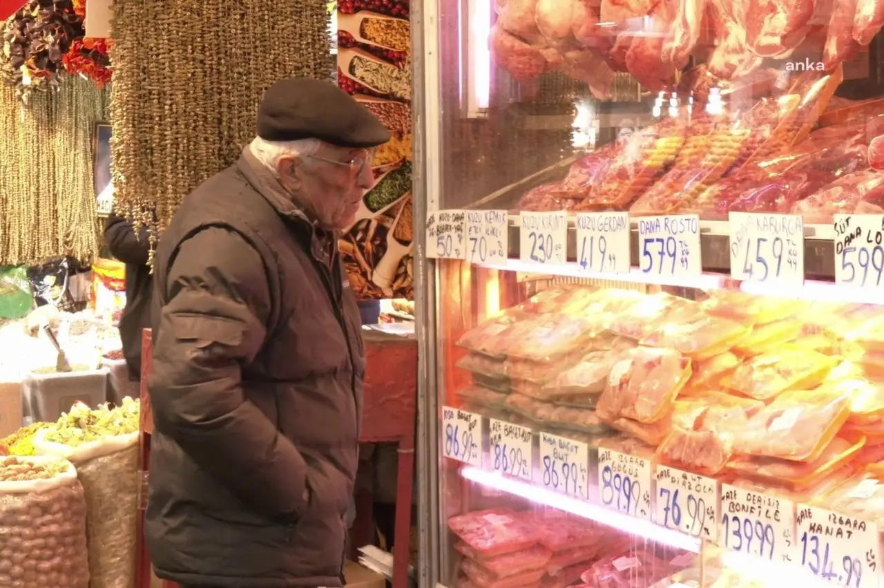 Osmaniye'de Geçim İsyanı: Kemal Sunal Hesabı, Anca Vitrinlere Bakıp Gidiyoruz