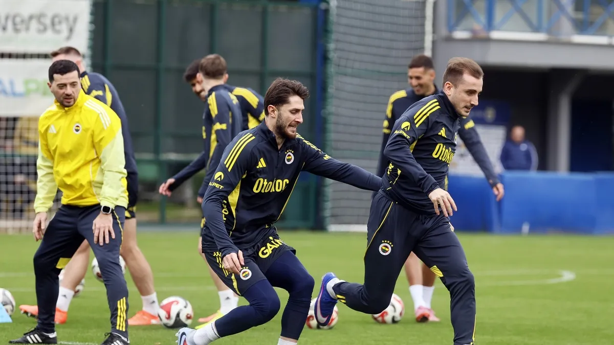 Fenerbahçe'nin Samsunspor maçı kamp kadrosu açıklandı!