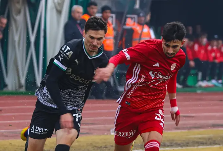 Iğdır FK, Antalyaspor'a gol oldu yağdı!