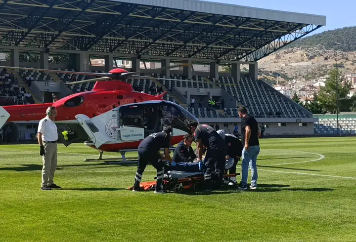 Amasya'da ambulans helikopter kalp krizi geçiren hasta için havalandı