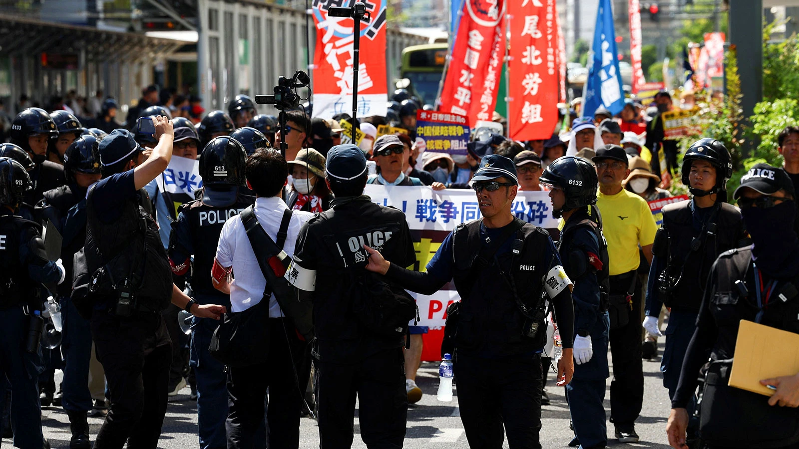Japonya’da yüzlerce kişi Takaichi hükümetini protesto etti
