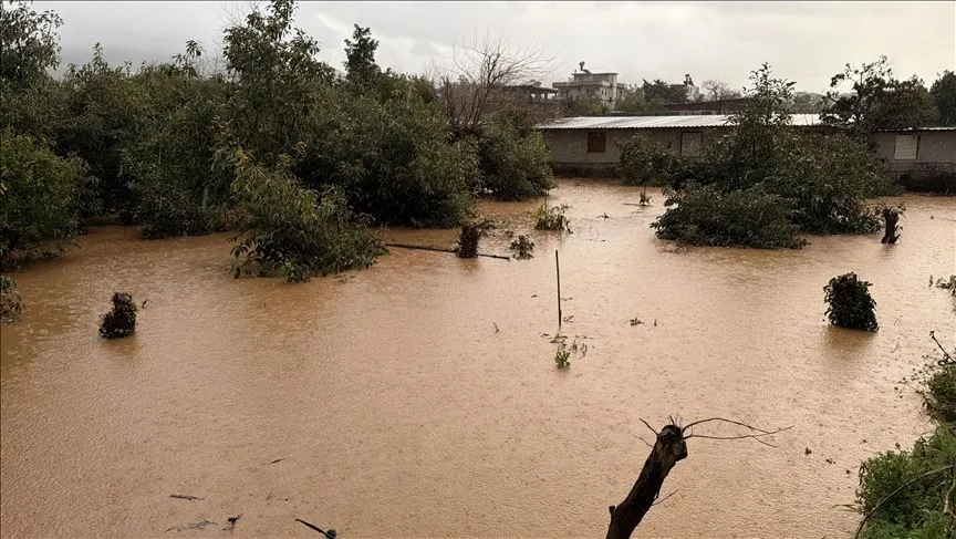 Antalya'ya 40 günde geçen yılın toplamı kadar yağış düştü