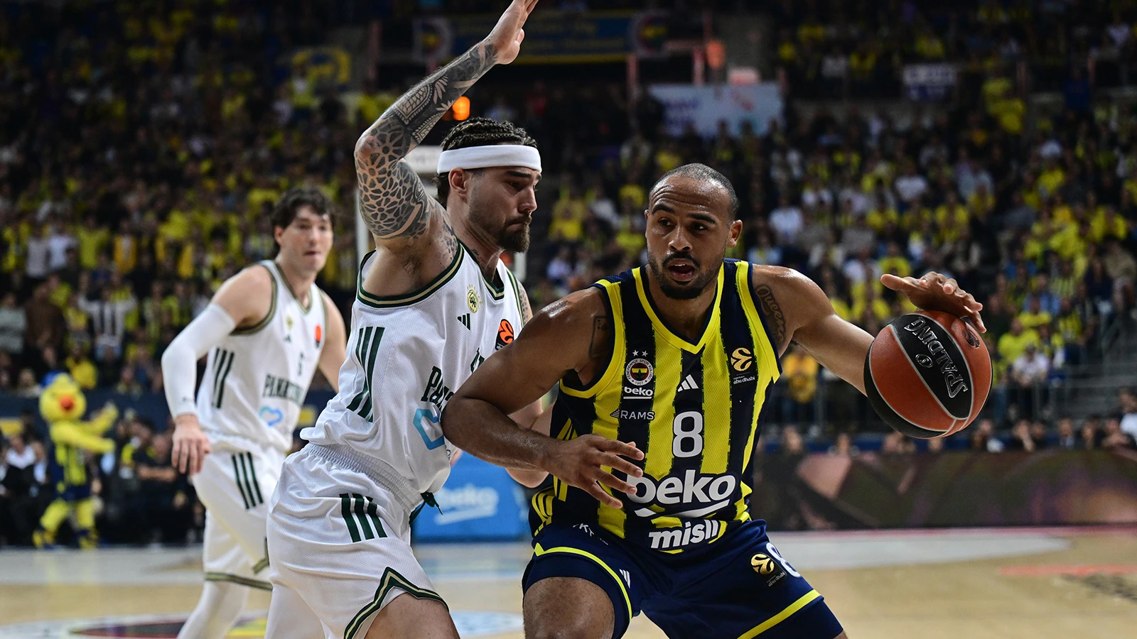 Fenerbahçe Beko, Panathinaikos'a son nefeste kaybetti