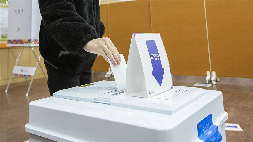 Güney Kore'de Yoon'un azlinin ardından devlet başkanlığı seçimleri 3 Haziran'da yapılacak