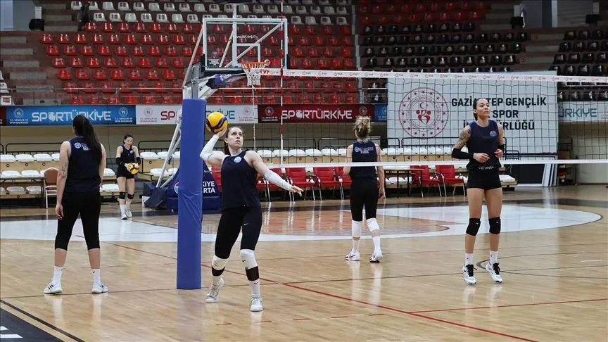 Merinos Voleybol'da hedef play-off potasına yeniden girmek
