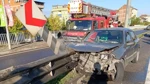 Otomobil Refüje Ok Gibi Saplandı: Bursa'da Feci Kaza