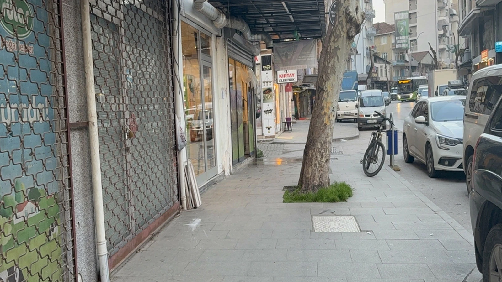 Kocaeli'de çay ocağına pompalı tüfekle saldırı: Yaralılar var