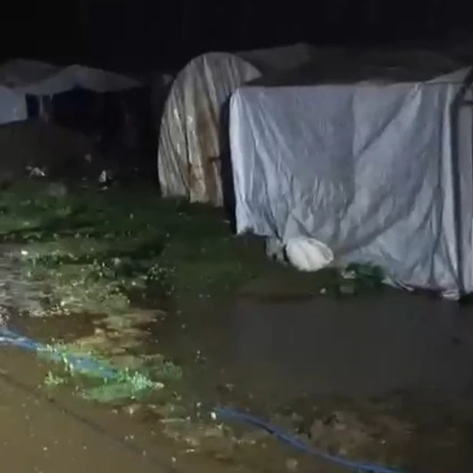 Bursa’da Mevsimlik İşçilerin Çadırlarını Su Bastı