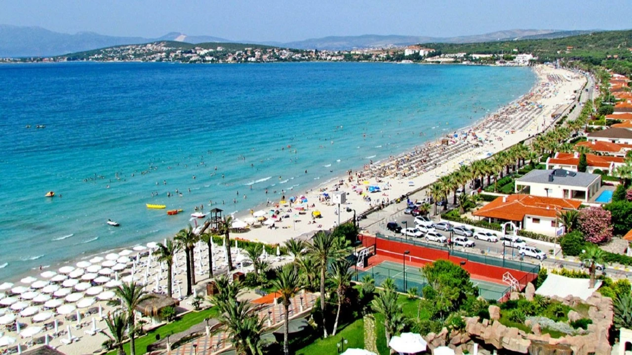 Çeşme’de turizm hareketlendi: Otel dolulukları yüzde 75’in üzerinde