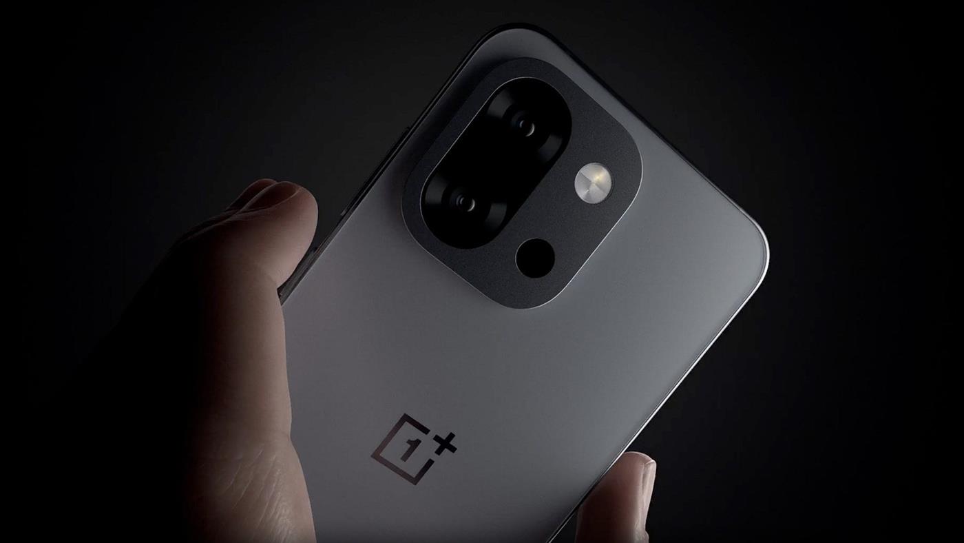OnePlus 15 Geekbench’te görüldü: Snapdragon 8 Elite 2 ve yeni renk seçenekleri