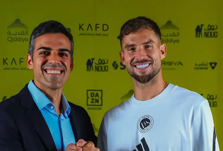 Al Nassr, Barcelona'dan ayrılan Inigo Martinez'i transfer etti