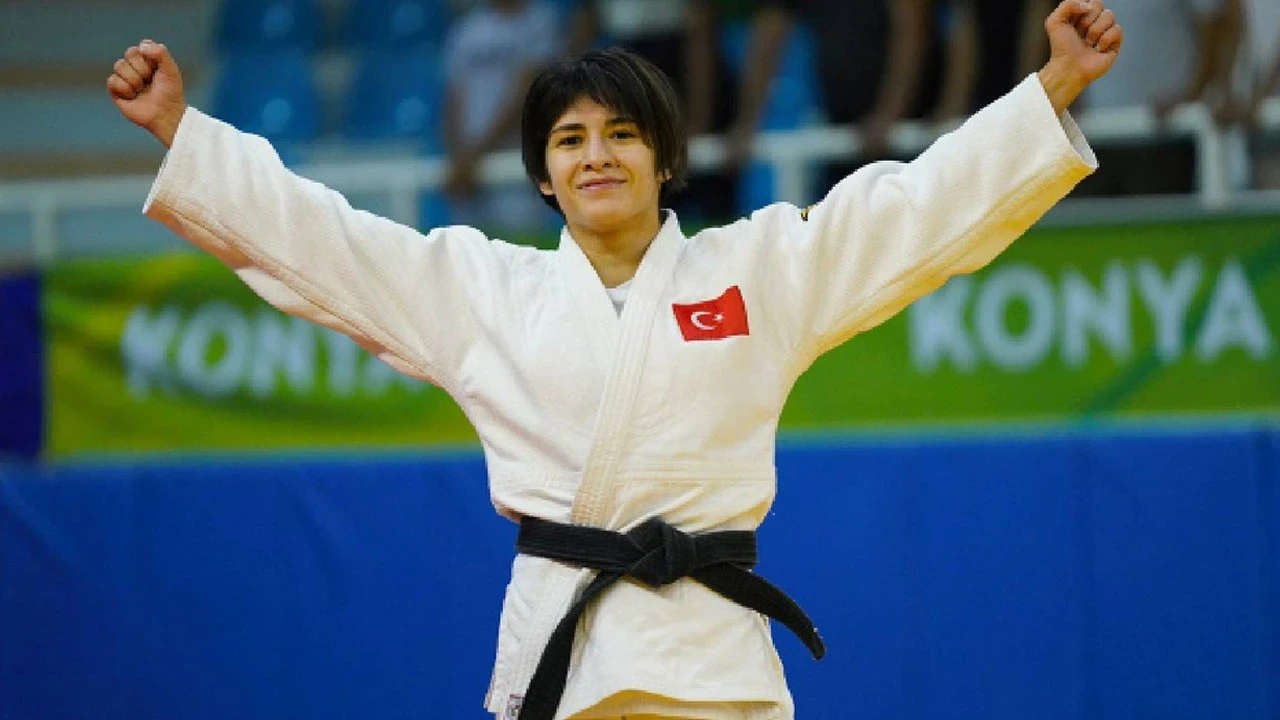 Milli judocu Tuğçe Beder, Gürcistan'da altın madalya kazandı