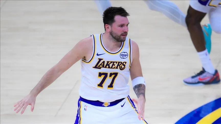 NBA'de Lakers, Rockets'ı yenerek art arda 6. galibiyetine ulaştı