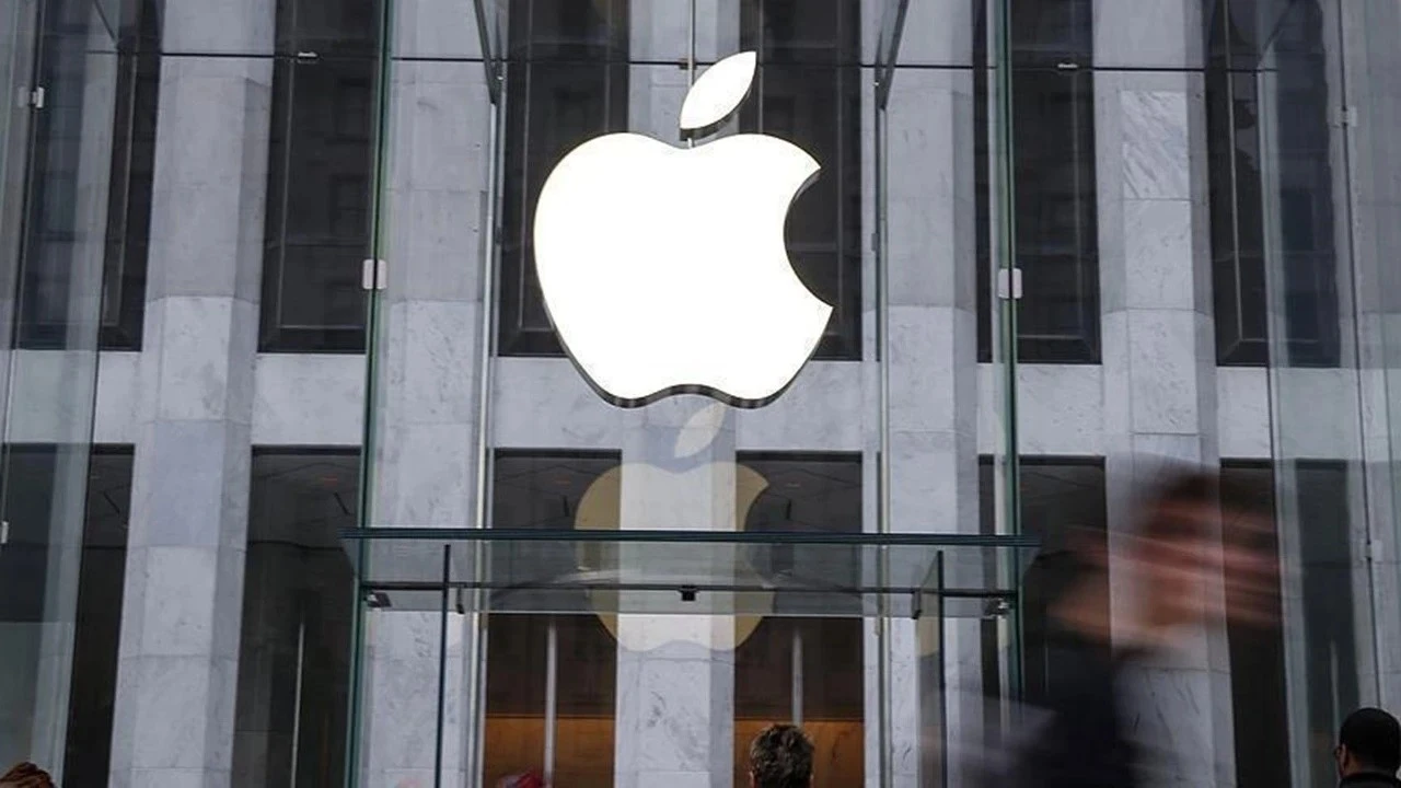 Rusya'da Apple'a LGBT propagandası gerekçesiyle para cezası