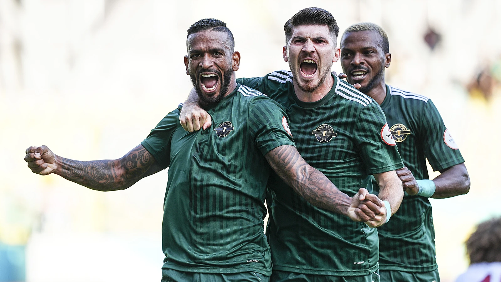 Esenler Erokspor, Hatayspor'u 4 golle devirdi