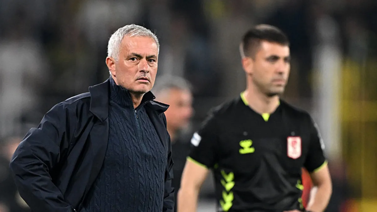 FENERBAHÇE HABERLERİ - "Tek sorumlu Mourinho'dur" Usta yazardan flaş eleştiri