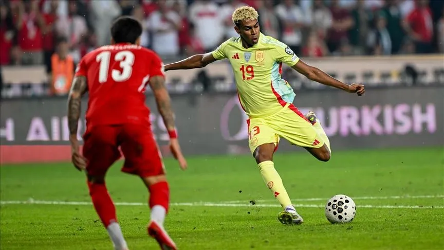 A Milli Futbol Takımı, İspanya'ya mağlup oldu