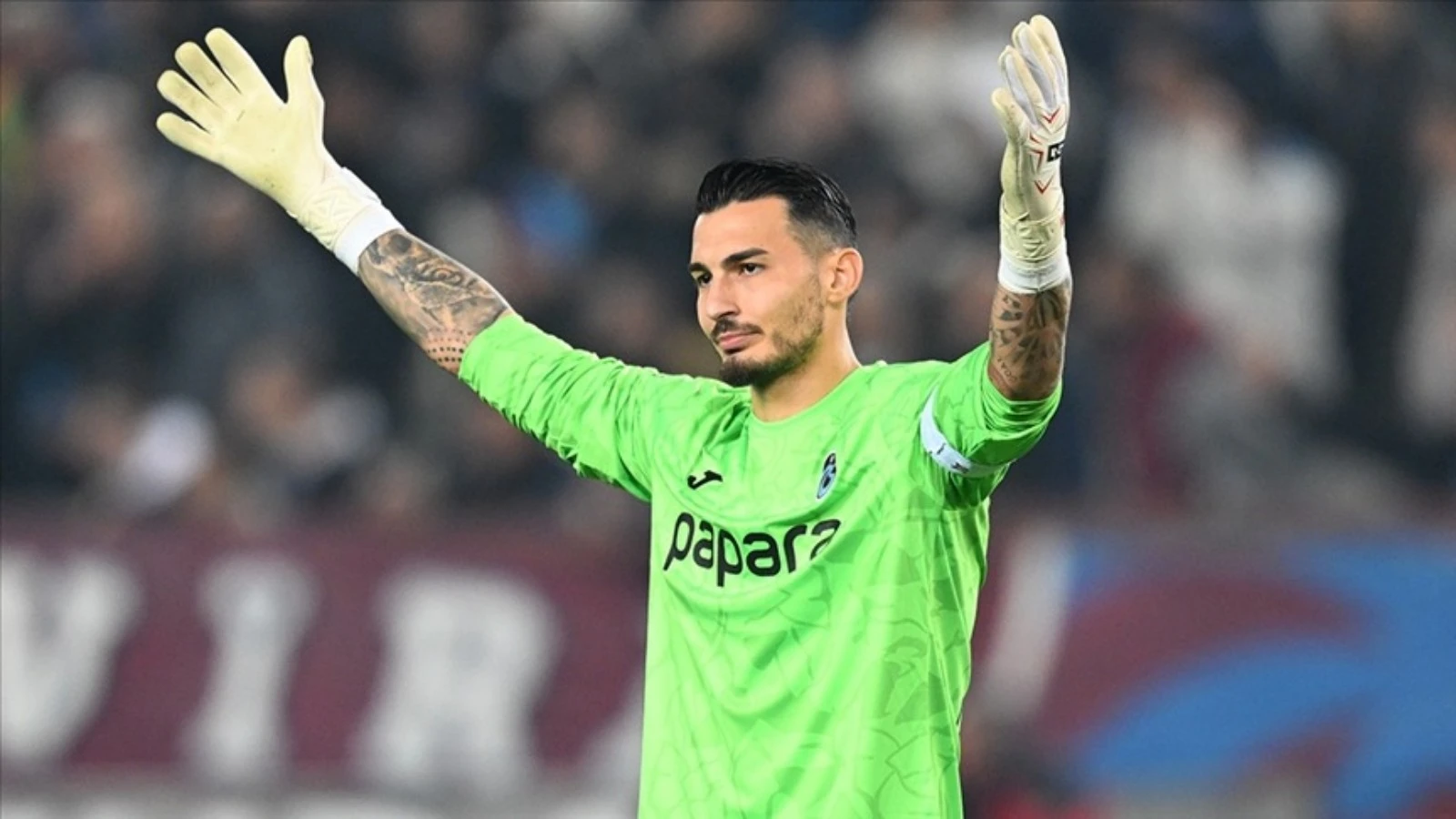Trabzonspor yönetimi Uğurcan Çakır'dan açıklama bekliyor!