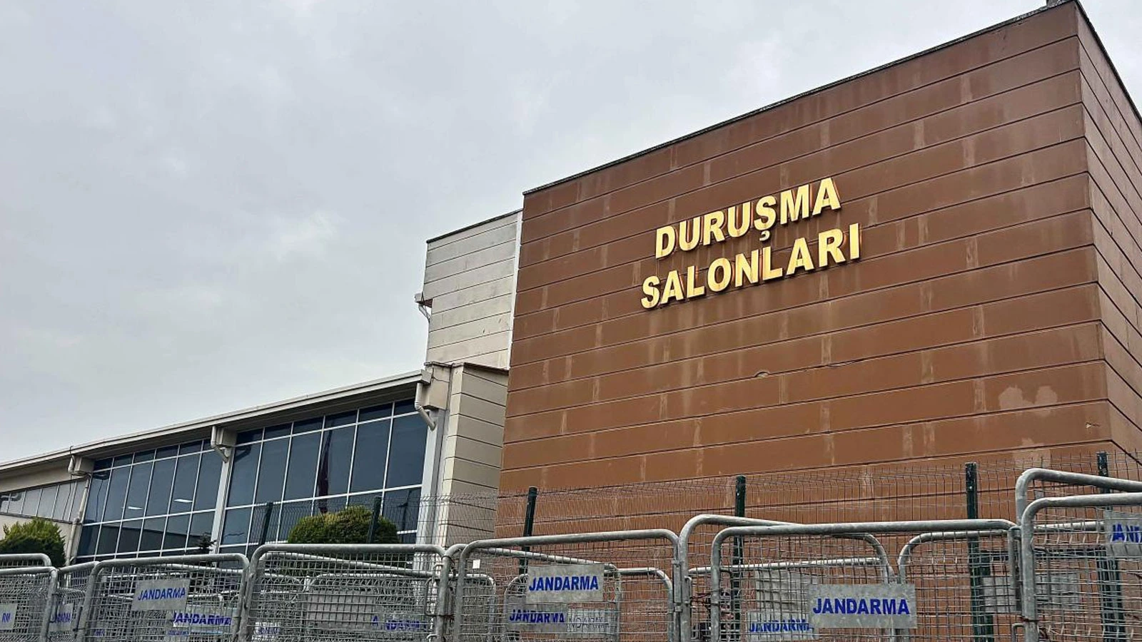 İBB davasında 2. duruşmanın ikinci günü: Tutuksuz sanıkların savunmaları alındı
