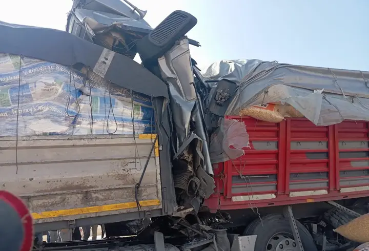 4 TIR zincirleme kazaya karıştı: 1 ölü, 2 yaralı