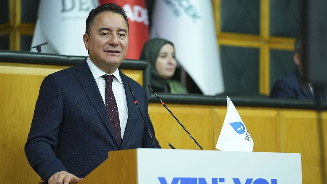 DEVA Partisi Genel Başkanı Babacan: Asgari ücrette artış en az yüzde 50 olmalı