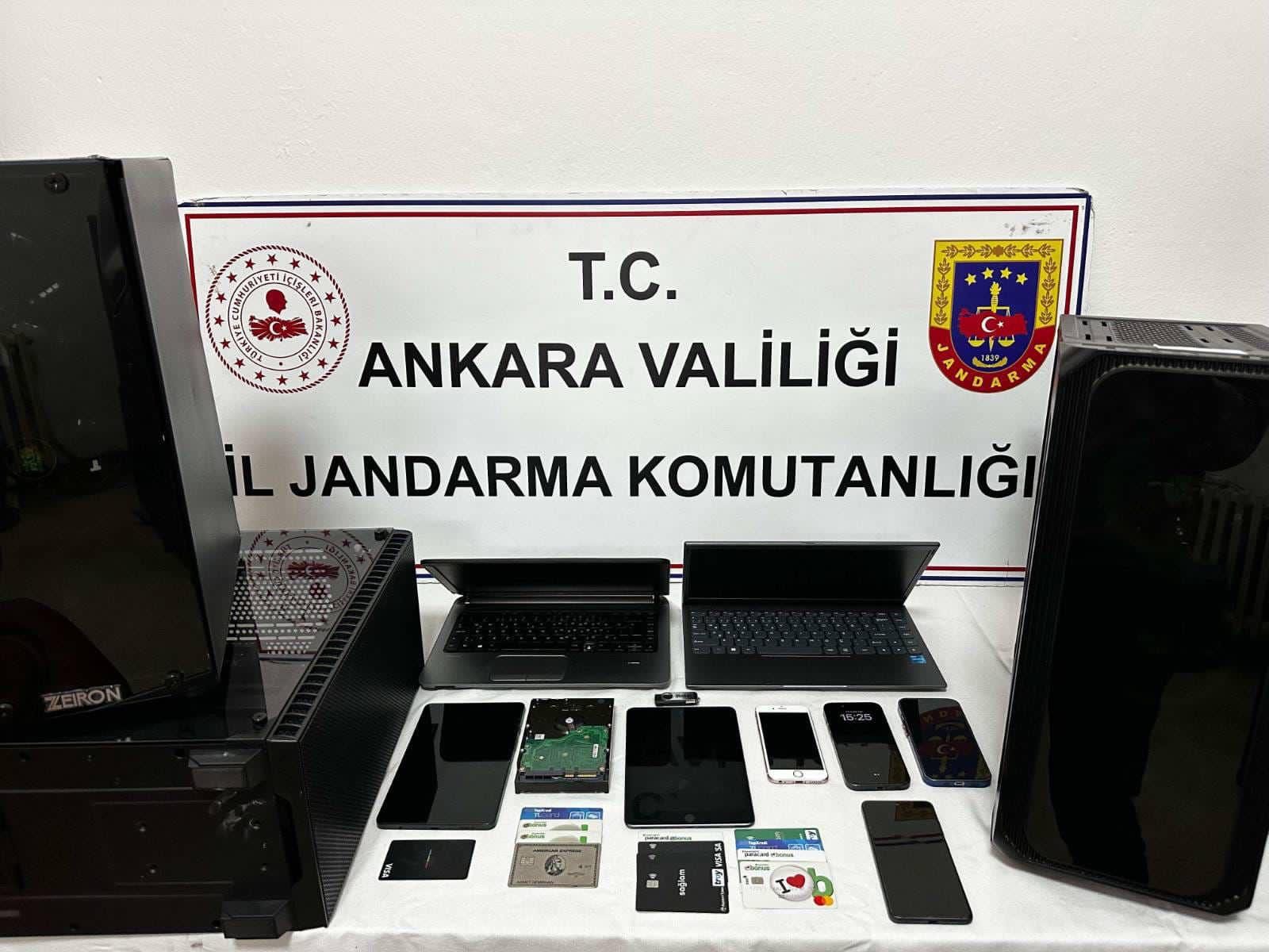 MİT'ten siber casusluk operasyonu. 4 şüpheli tutuklandı