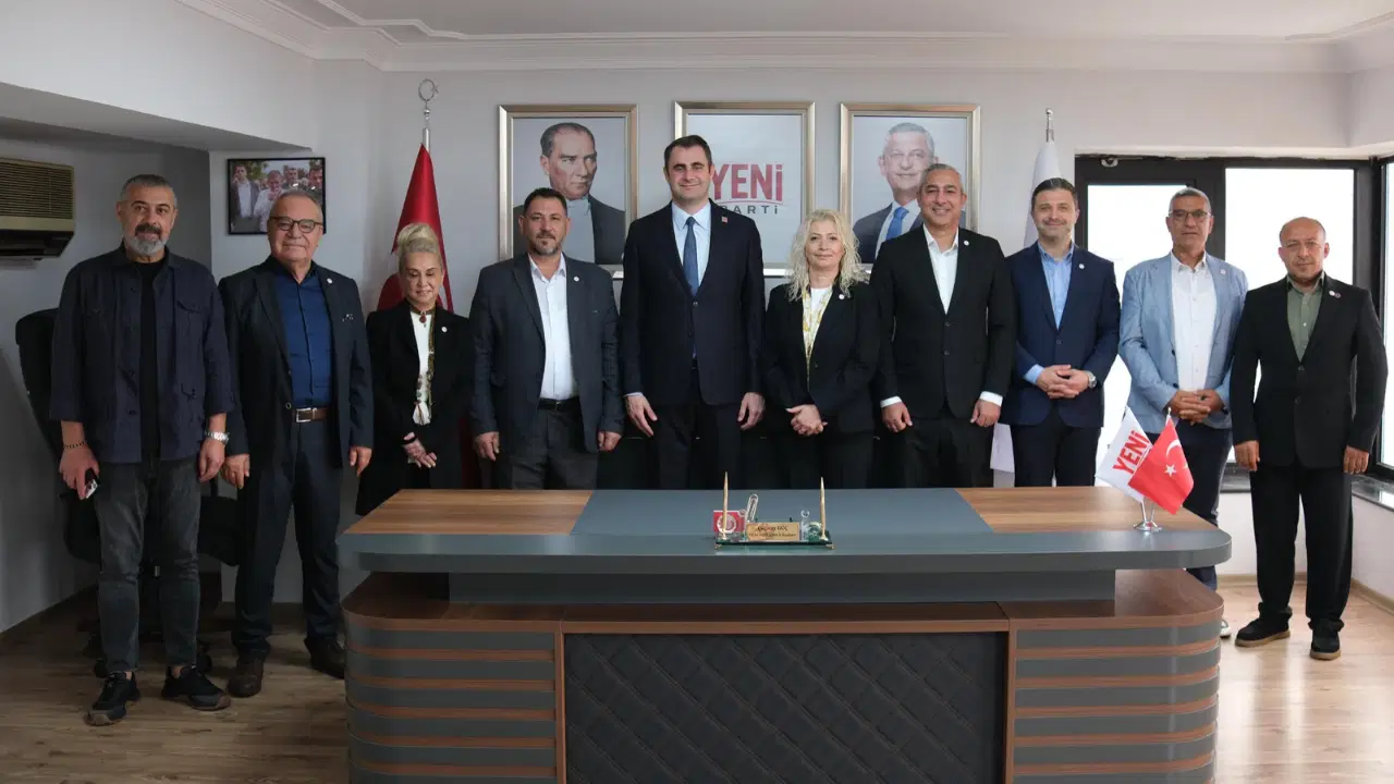 Karşıyaka Belediyesi Meclisinde Çoğunluk Yeni Parti’ye Geçti