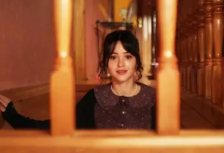 ÇİRKİN MERYEM KİMDİR? Derya Pınar Ak kaç yaşında ve nereli?