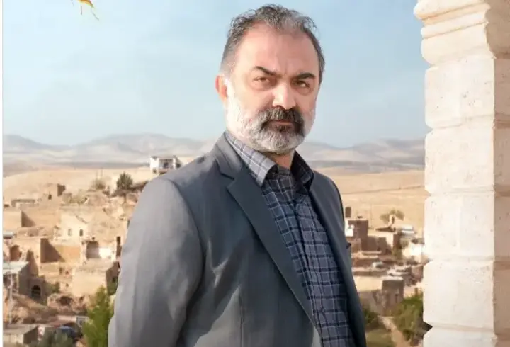 Uzak Şehir Muzaffer kimdir? Sinan Demirer kaç yaşında, nereli?