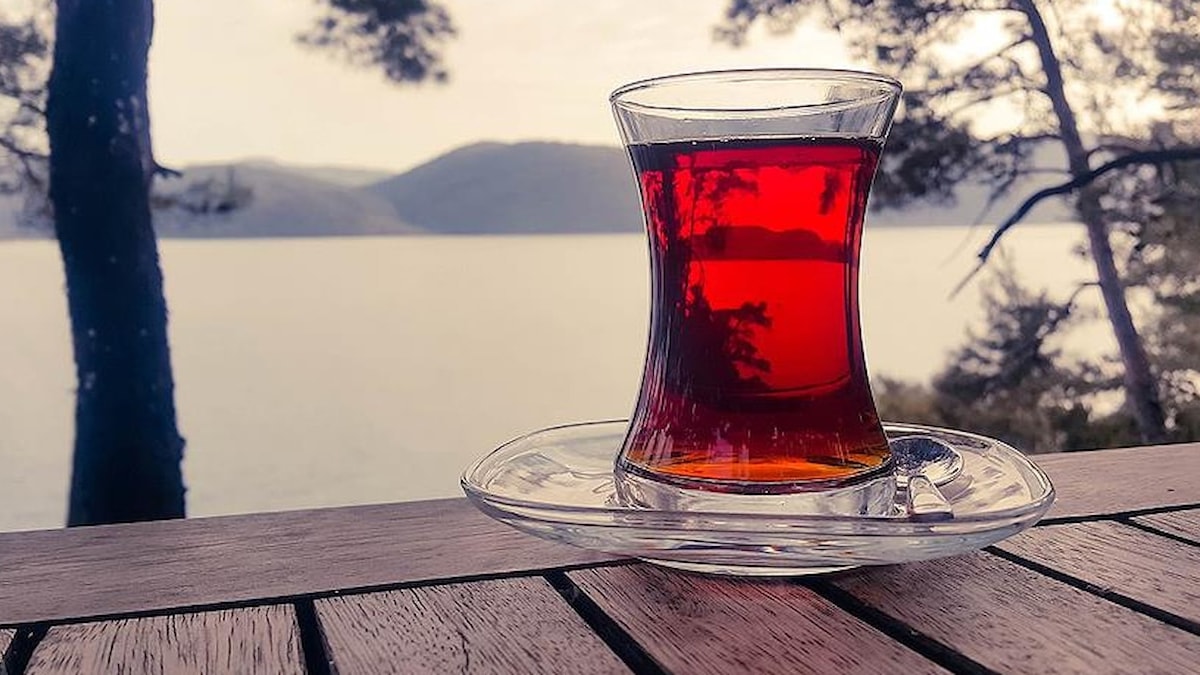 Bu turistik ilçede çay ve su 1 TL! İlgi her geçen gün artıyor