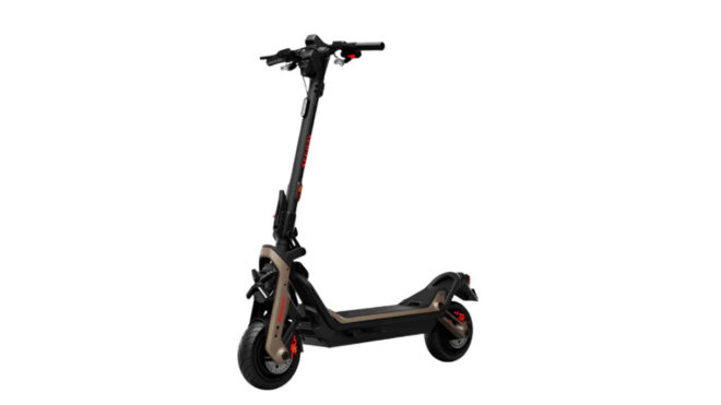 138 km menzil sunan elektrikli scooter: Segway GT3 Pro