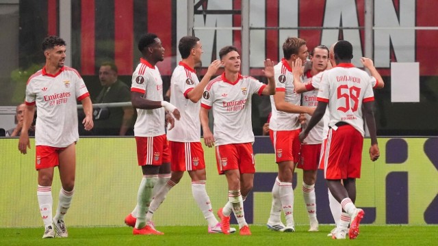 Duran Yıldızlaştı, Benfica 4 Golle Güldü