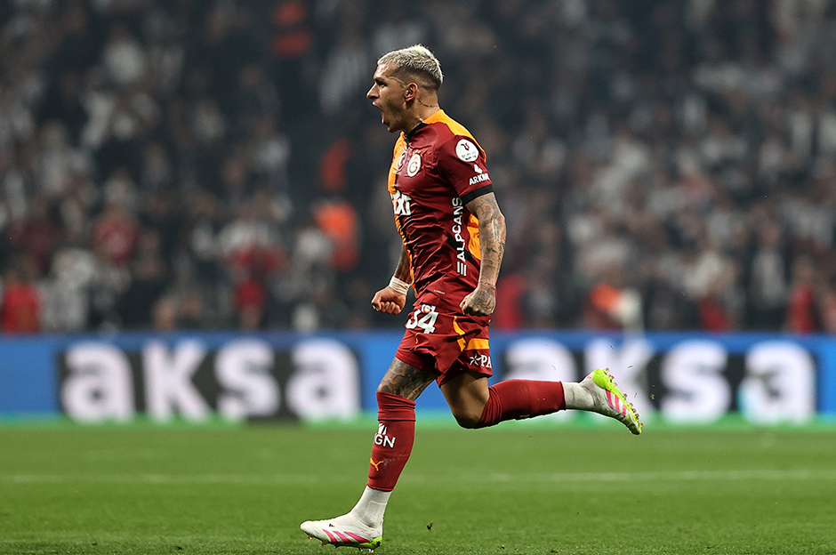 Torreira: "Bu formayı giydiğim için gurur duyuyorum"