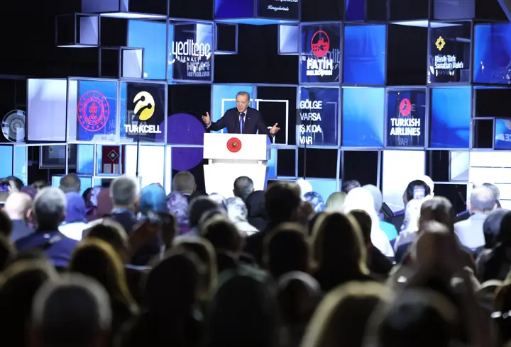 Cumhurbaşkanı Erdoğan, 3. Yeditepe Bienali'nin açılışına katıldı