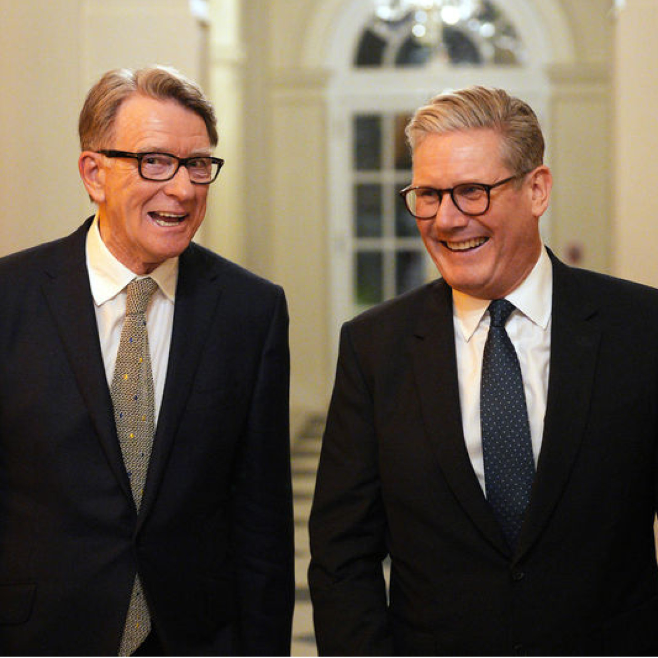 Starmer Mandelson'ı büyükelçi olarak atadığı için özür diledi