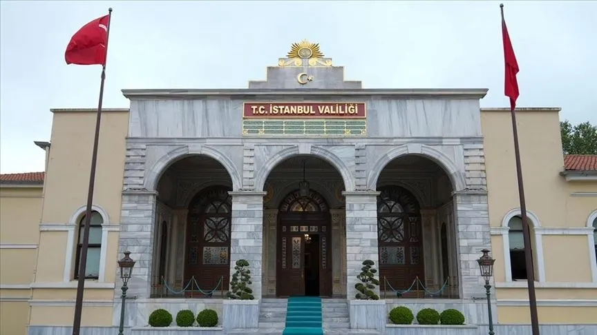İstanbul Valiliğinden sahipsiz köpeklerin toplatılması kararı