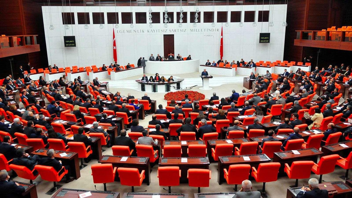TBMM’de Başkanlık Divanı ile ihtisas komisyonları üyelerinin isimleri oylanacak