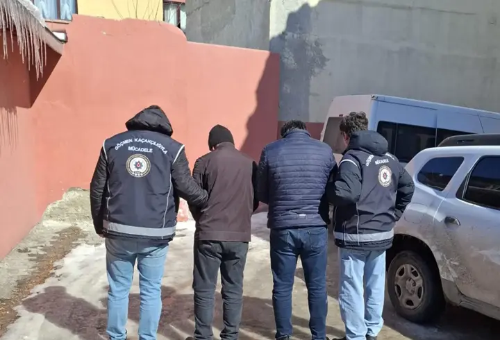 Kars'ta 7 kaçak göçmen yakalandı