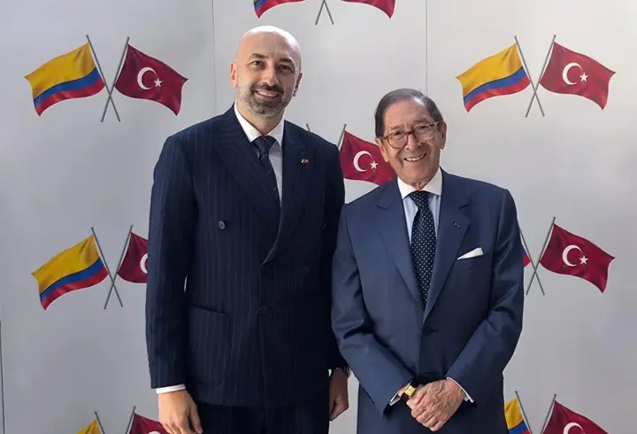 Kolombiya’nın bağımsızlık günü Antalya’da kutlandı