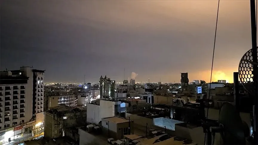 İran'ın başkenti Tahran’da patlamalar meydana geldi