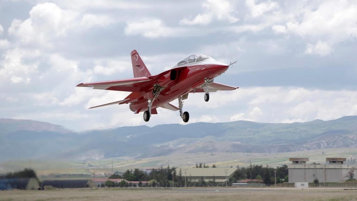 İngiltere'nin yeni nesil jet eğitim uçağı için HÜRJET güçlü aday!